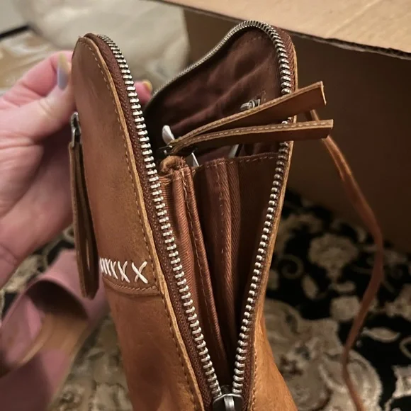 Latico Marge Saddle Crossbody Bag with X Stitch Detail, New in bag (not tagged) - Picture 3 of 13